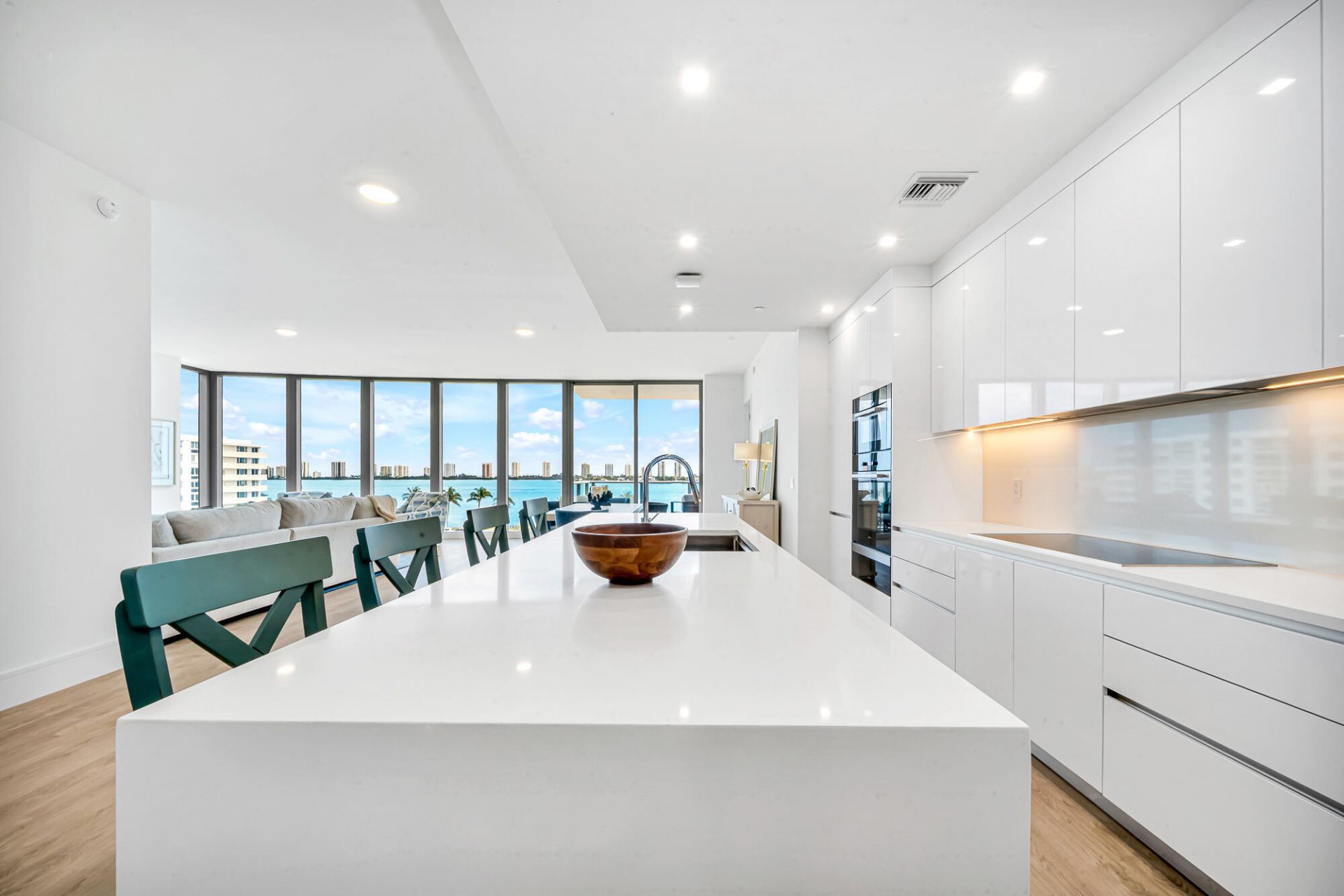 220 Lake Shore Drive, Unit 502, Lake Park, FL 33403 Photo