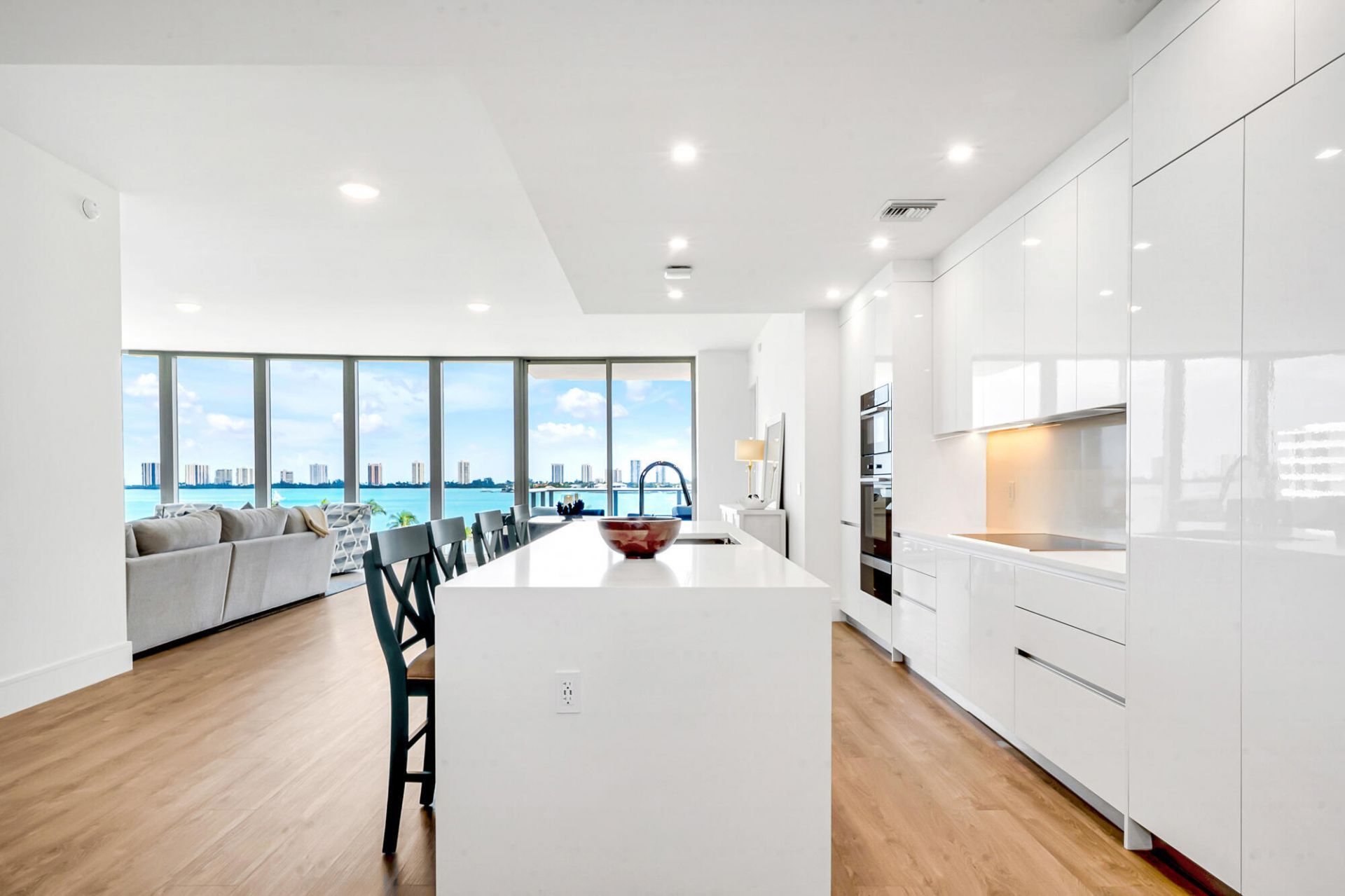 220 Lake Shore Drive, Unit 502, Lake Park, FL 33403 Photo