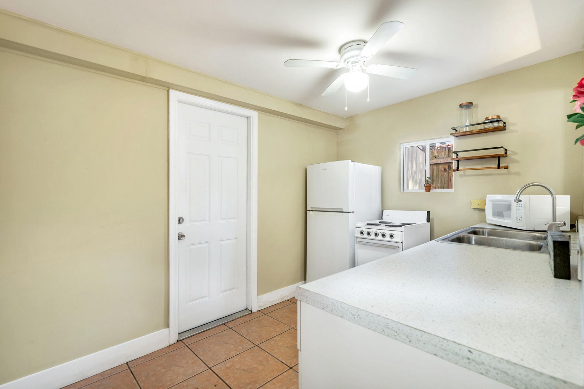 3901 Washington Road, West Palm Beach, FL 33405 Photo