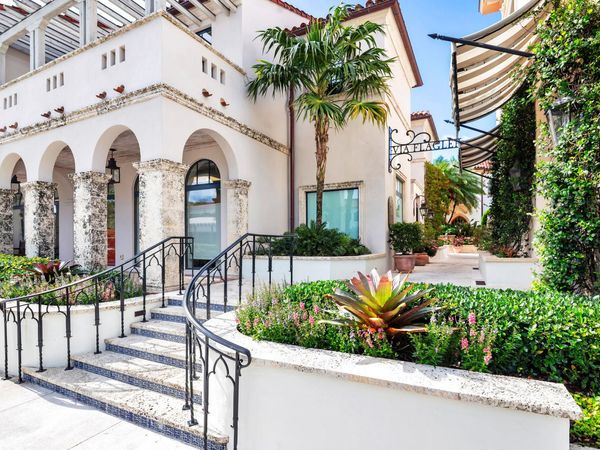 5 Via Flagler, Palm Beach, FL 33480