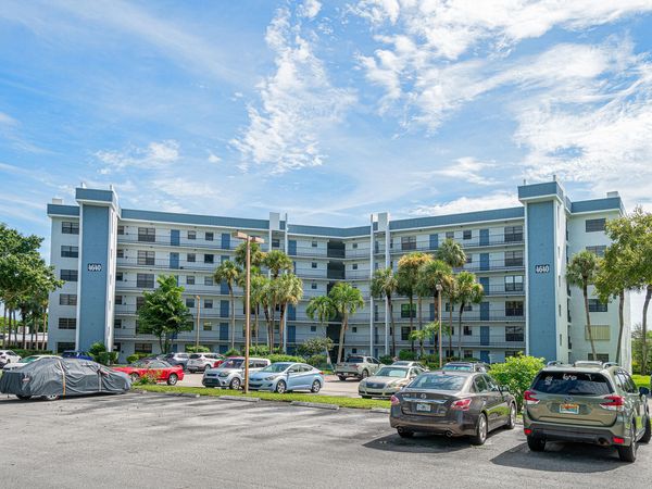 4640 LUCERNE LAKES Boulevard W, Unit 303, Lake Worth, FL 33467