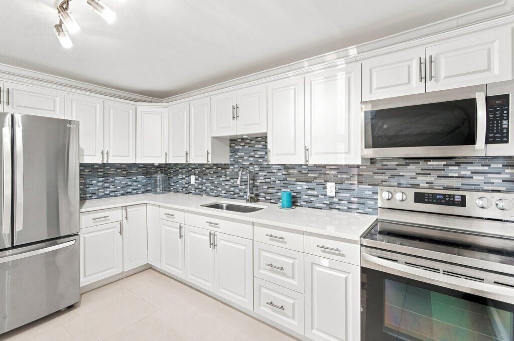 809 N 22nd Street, Fort Pierce, FL 34950 Photo