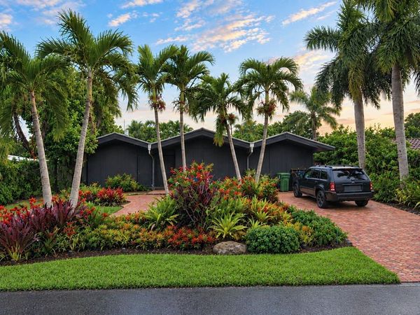 2060 NE 55TH Street, Fort Lauderdale, FL 33308