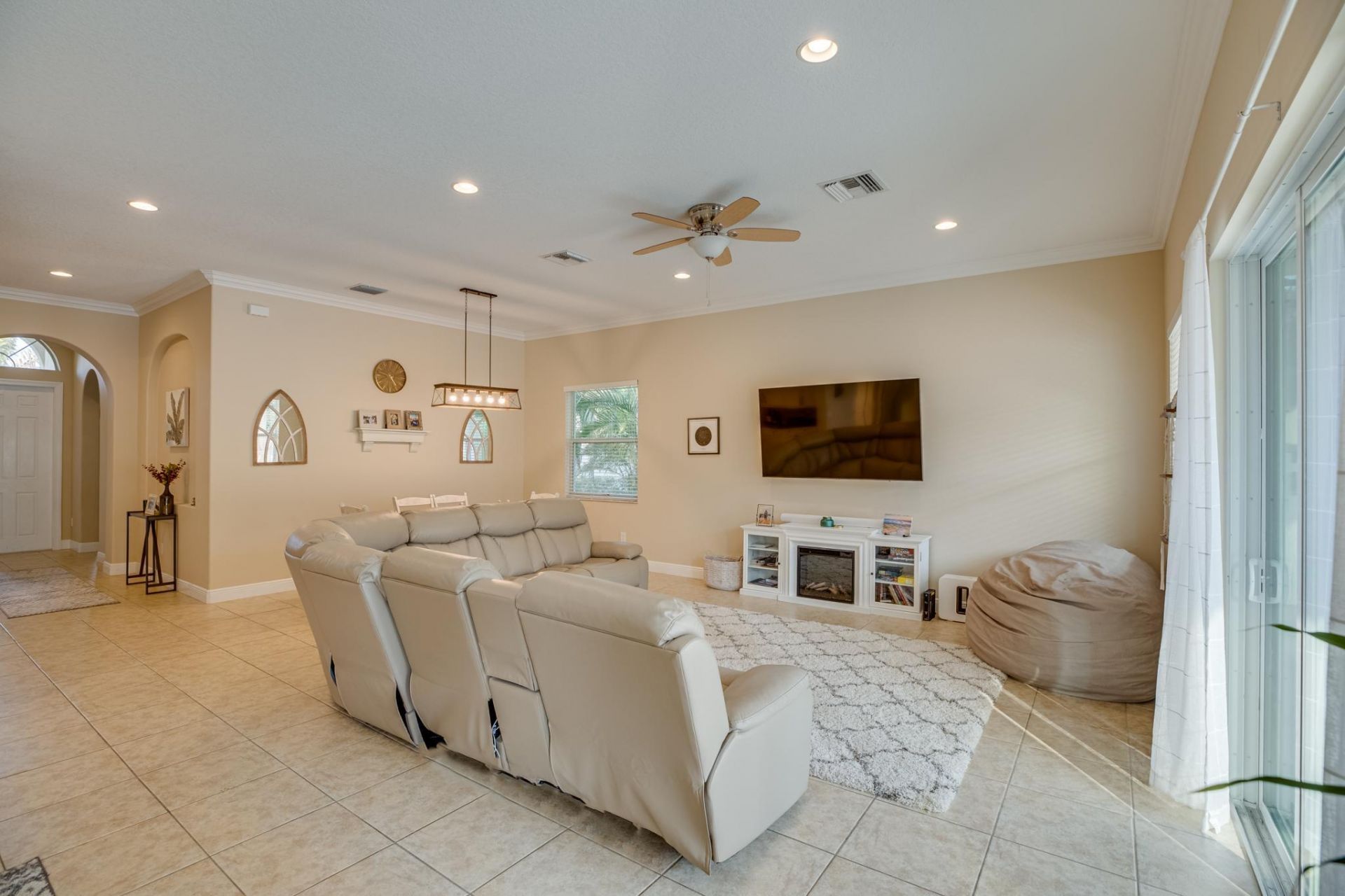 4247 Diamond Square, Vero Beach, FL 32967 Photo