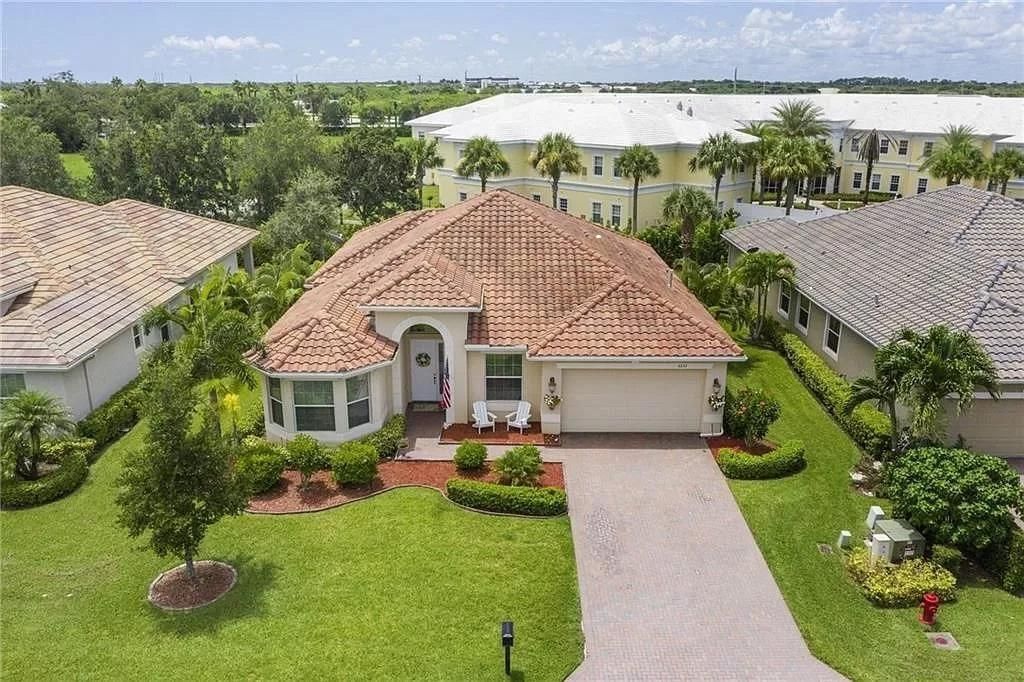 4247 Diamond Square, Vero Beach, FL 32967 Photo