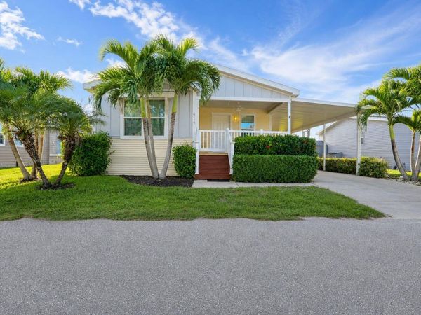6119 N Ficus Lane, Atlantis, FL 33462