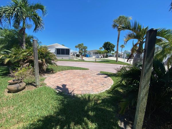 108 NETTLES Boulevard, Jensen Beach, FL 34957