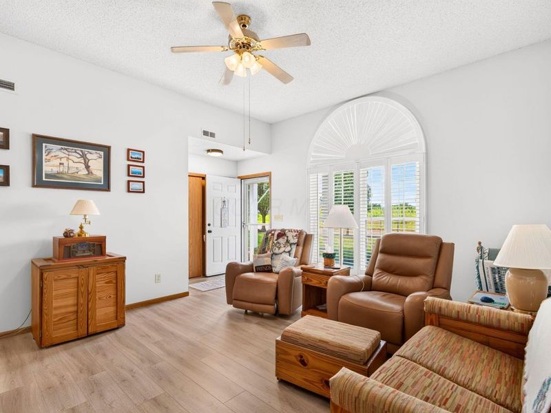 1243 Dunhurst Street, Circleville, OH 43113 Photo 6