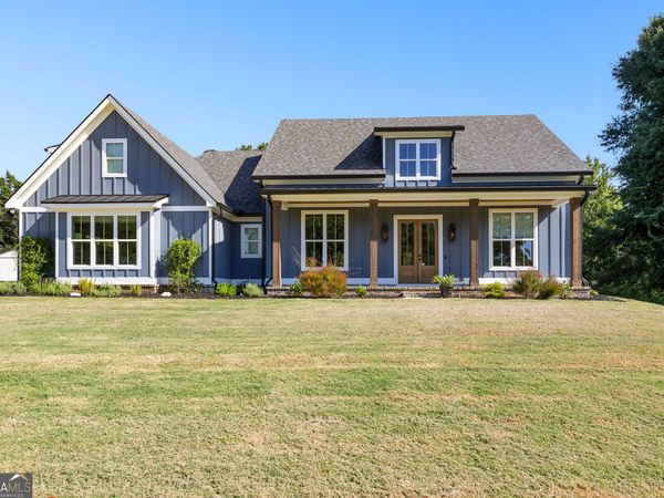 1005 Goza Rd., Fayetteville, GA 30215