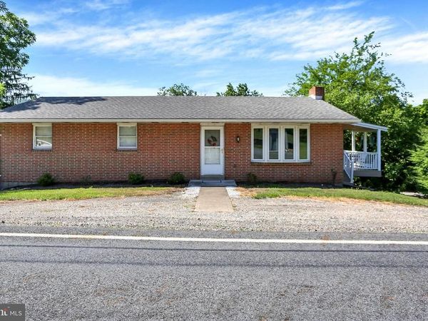141 HILL STREET , LYKENS, PA 17048