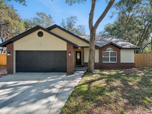 564 CHULA WOODS COURT , CHULUOTA, FL 32766