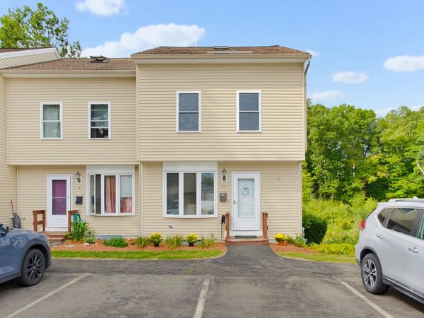 95 Harbor Avenue, Unit 7, Nashua, NH 03060
