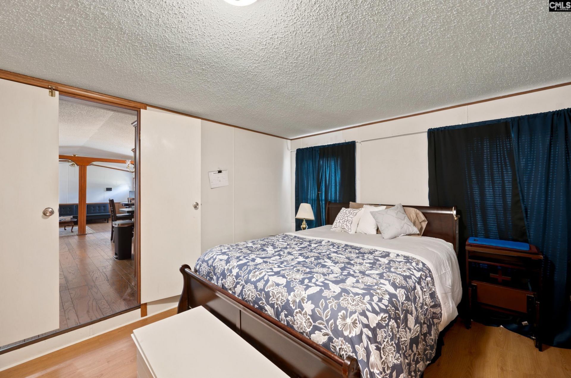 123 Castleville Court Photo 12