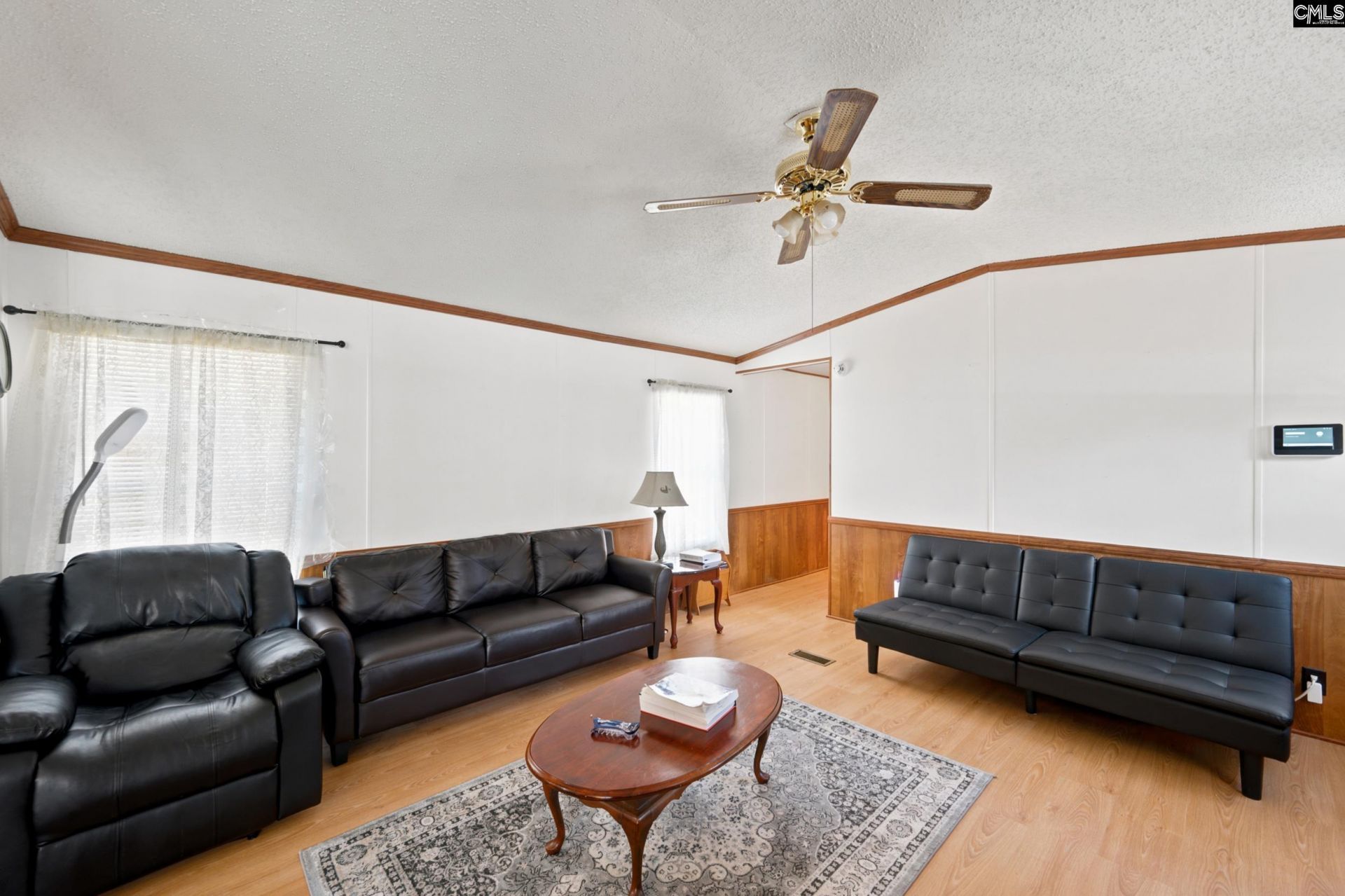 123 Castleville Court Photo 6