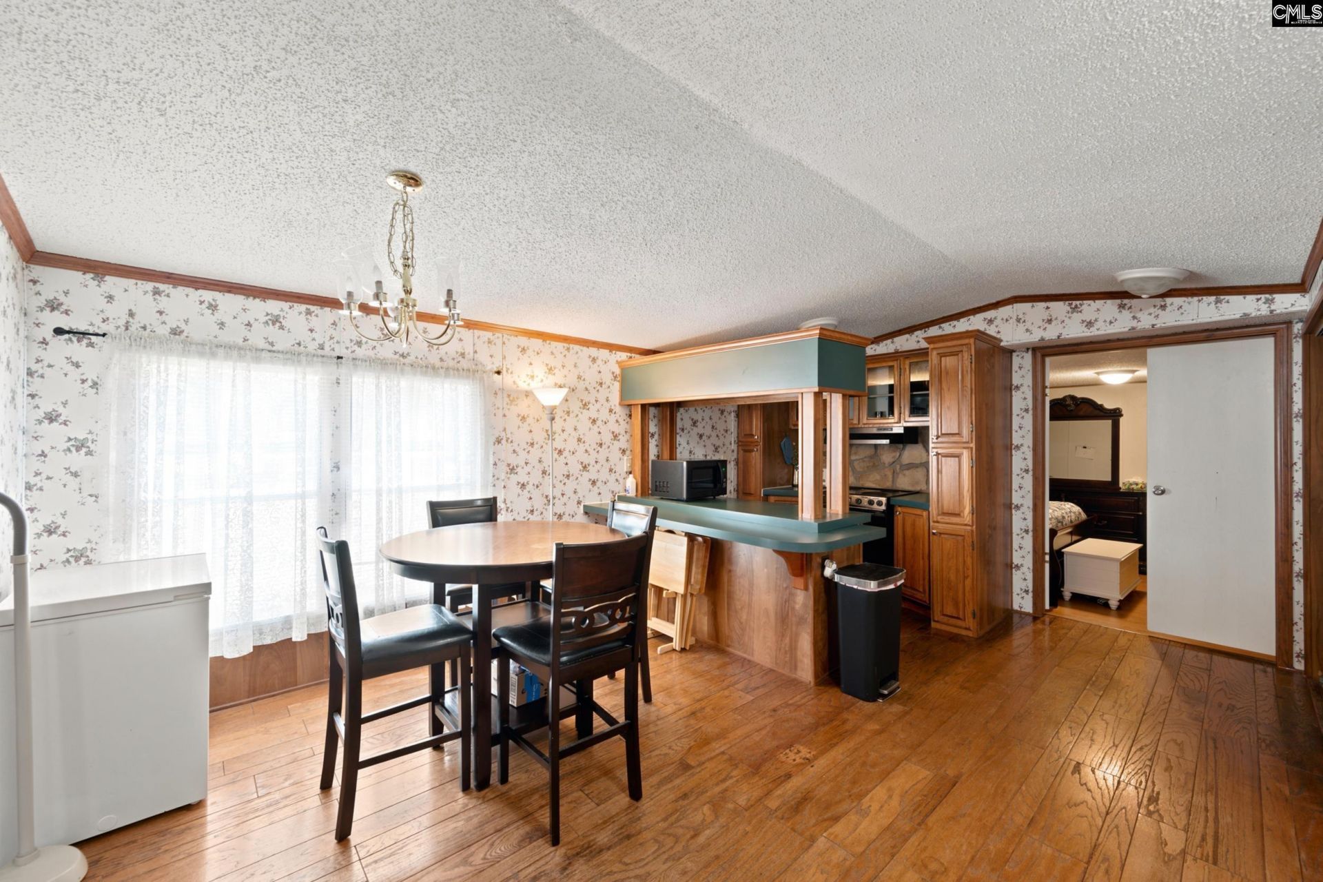 123 Castleville Court Photo 7