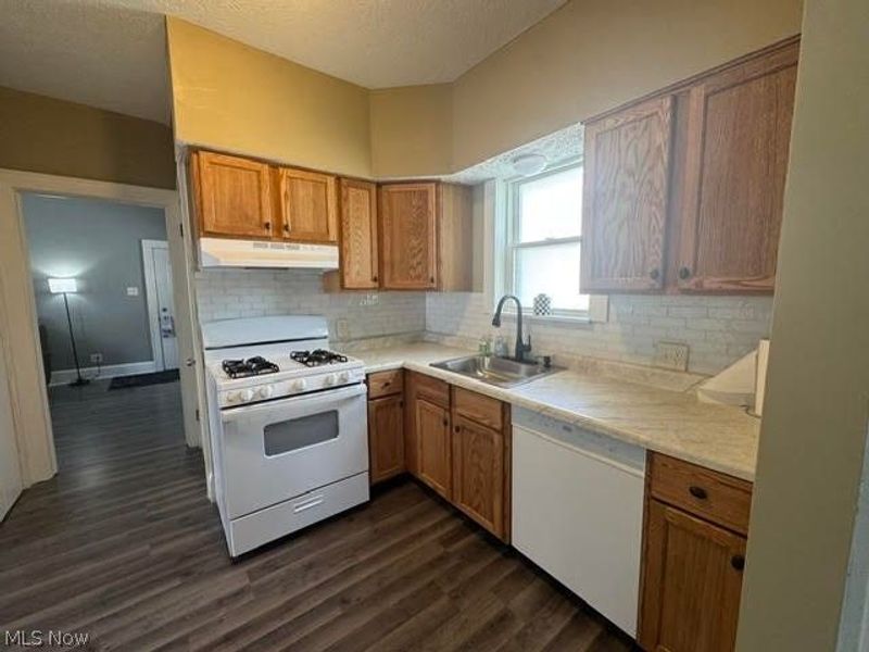 1138 Roslyn Avenue SW, Canton, OH 44710 Photo 7