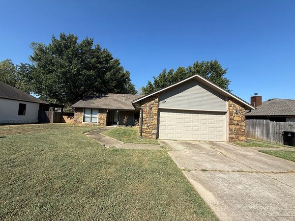 400 S Hemlock Avenue , Broken Arrow, OK 74012