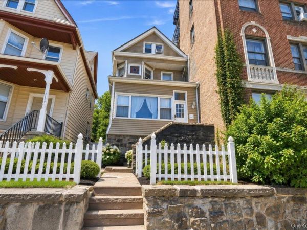 183 Saratoga Avenue , Yonkers, NY 10705