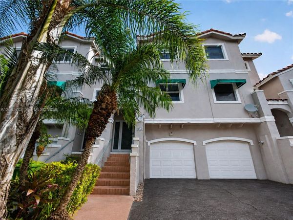 1354 NW 126th Way , Sunrise, FL 33323