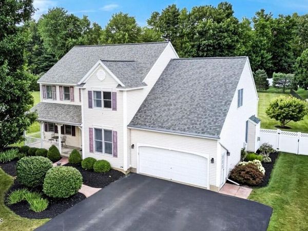 13 Devoe Drive, Clifton Park, NY 12065
