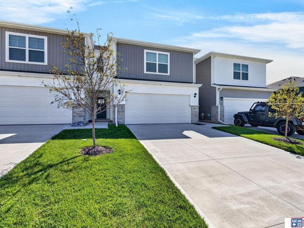 20529 Margo Street, Gretna, NE 68028