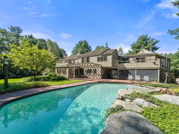 225 Mill Street, Raynham, MA 02767