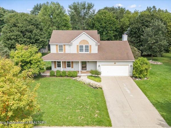 303 Country Lane, DeWitt, MI 48820