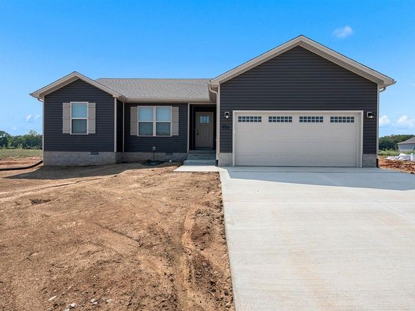 854 Alberta Drive , Bowling Green, KY 42101