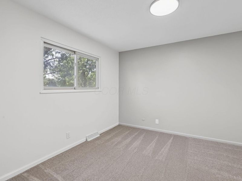 4806 Heatherton Drive, Columbus, OH 43229 Photo 25