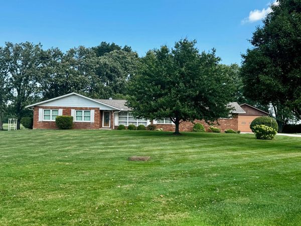 315 Simpson Road, London, OH 43140