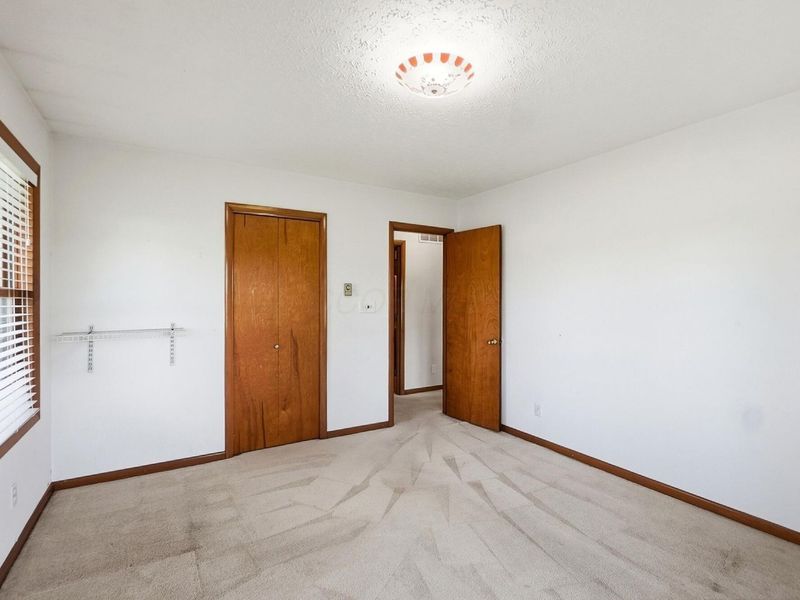 315 Simpson Road, London, OH 43140 Photo 32