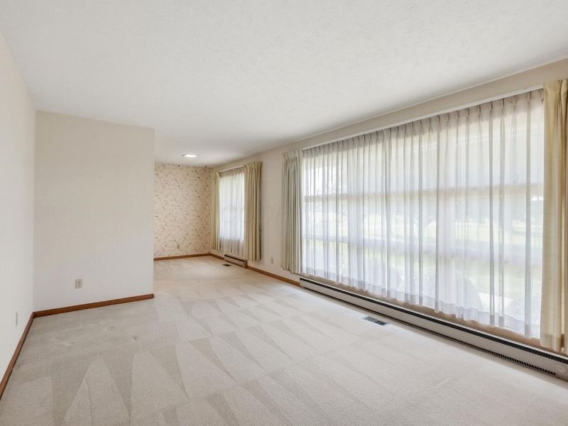 315 Simpson Road, London, OH 43140 Photo 5