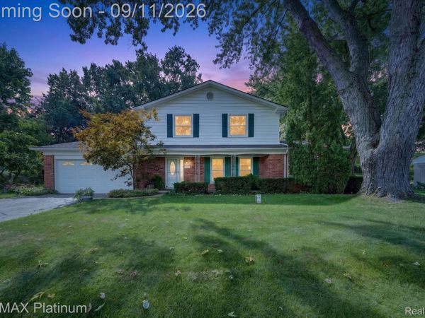 8719 Sandy Crest Drive, White Lake Township, Mi 48386