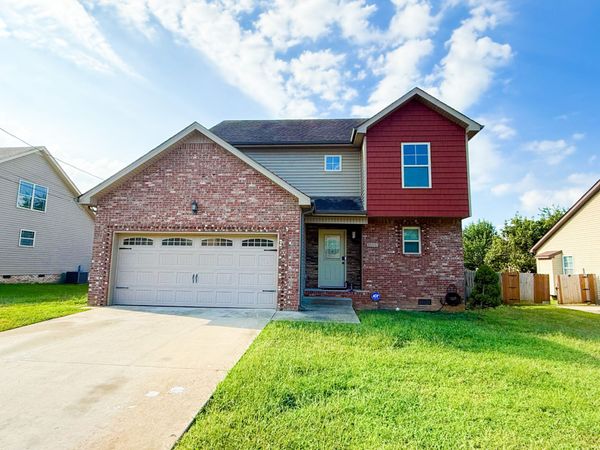 3456 Bradfield Dr, Clarksville, TN 37042
