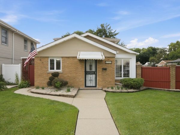 6559 W 60th Place , Chicago, IL 60638