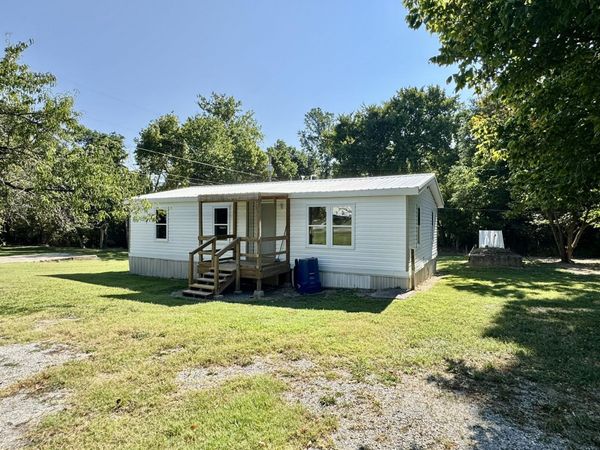 25 Cedar Street , Pineville, AR 72566