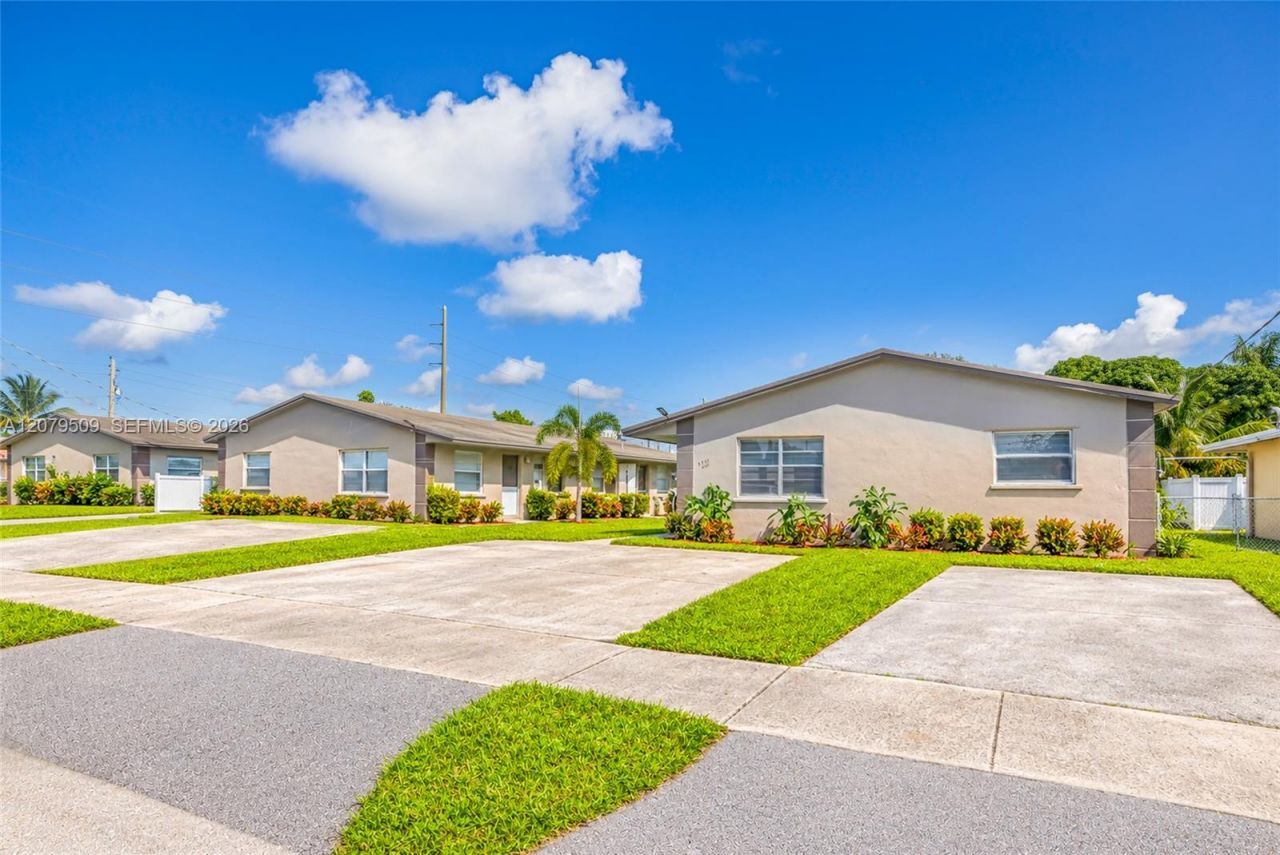5921 Pierce St, Unit 1-8, Hollywood, FL 33021 Photo