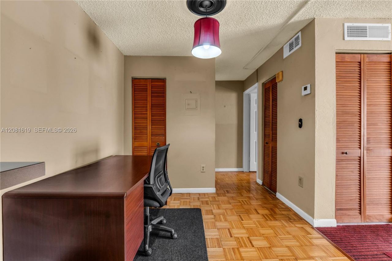 7110 Fairway Dr, Unit L12, Miami Lakes, FL 33014 Photo