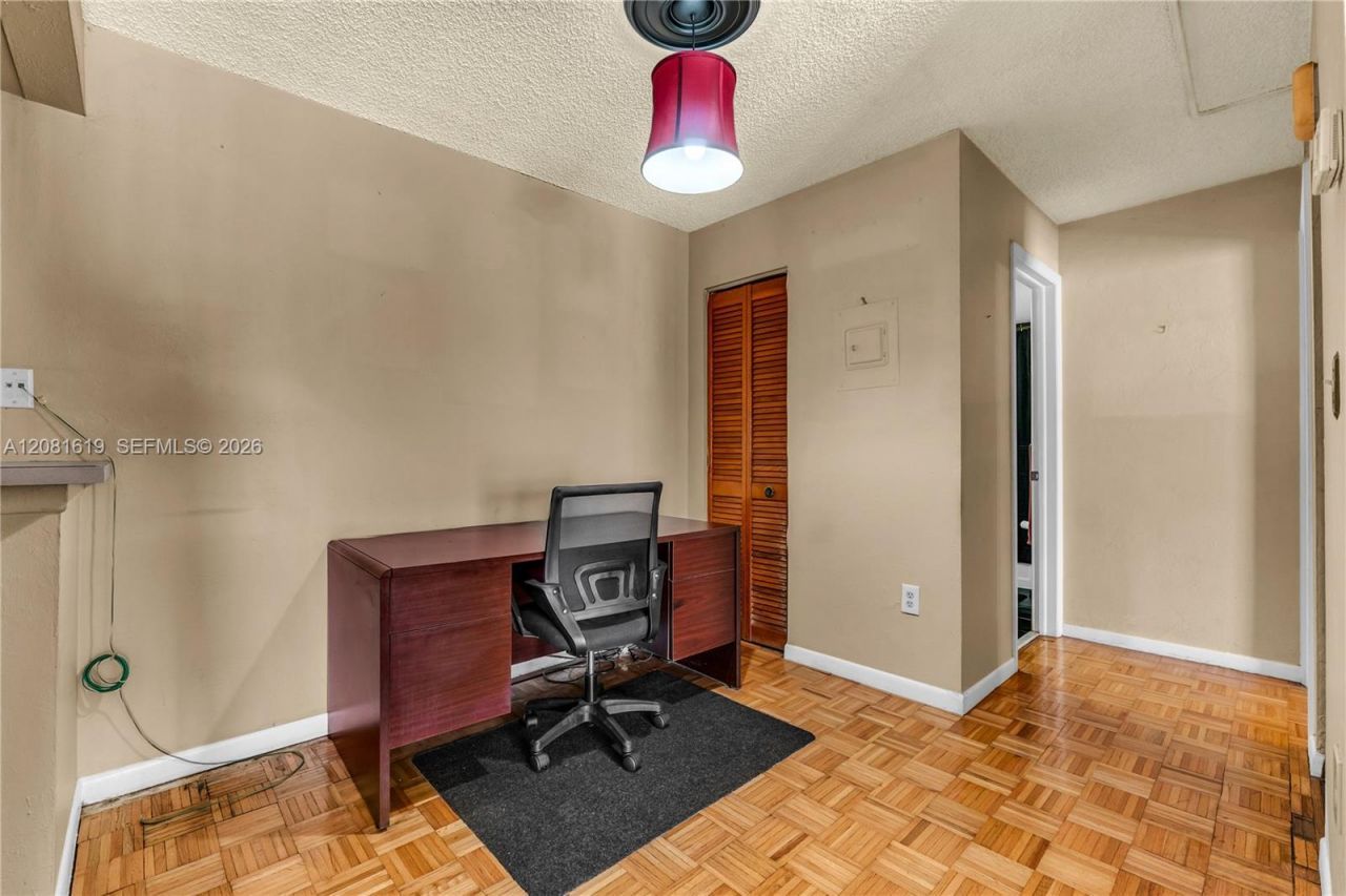 7110 Fairway Dr, Unit L12, Miami Lakes, FL 33014 Photo