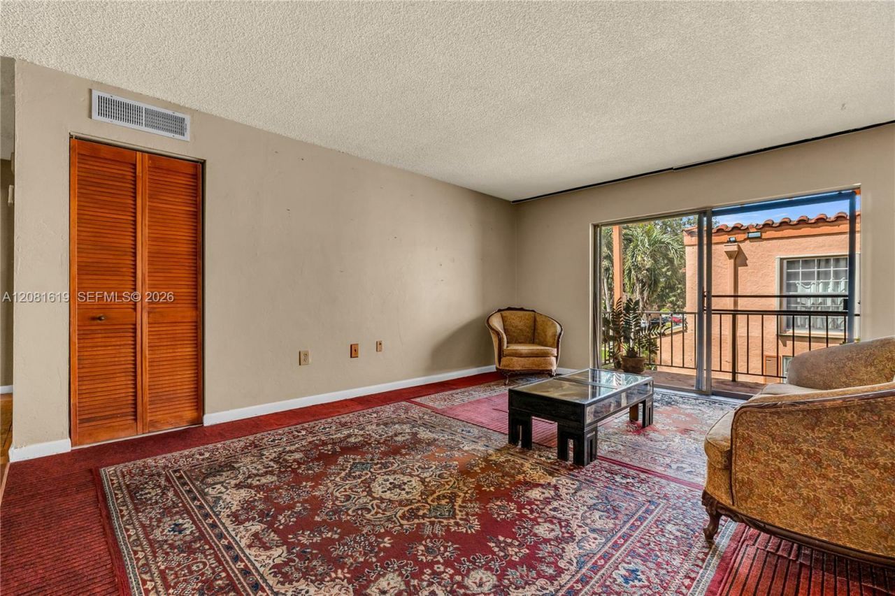 7110 Fairway Dr, Unit L12, Miami Lakes, FL 33014 Photo