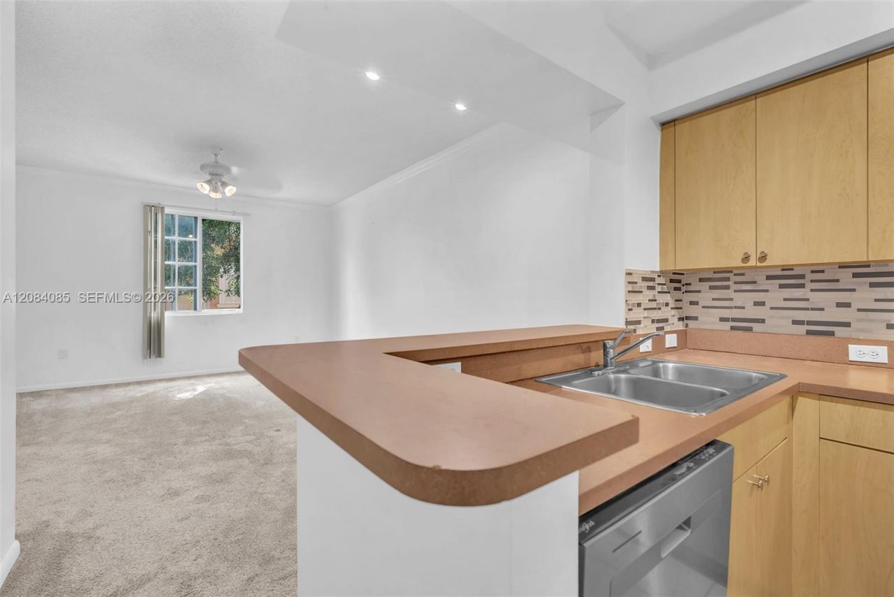 2931 NE 185th St, Unit 1101, Aventura, FL 33180 Photo