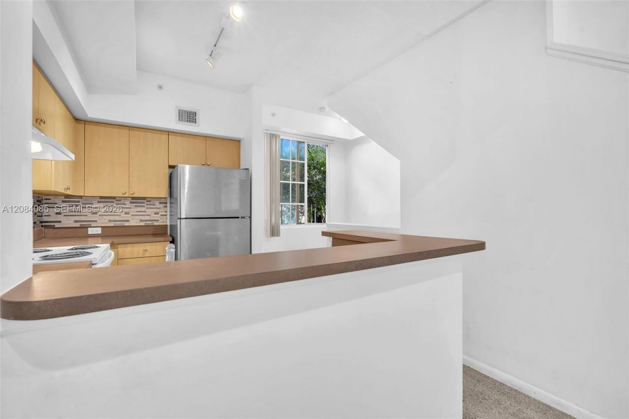 2931 NE 185th St, Unit 1101, Aventura, FL 33180 Photo