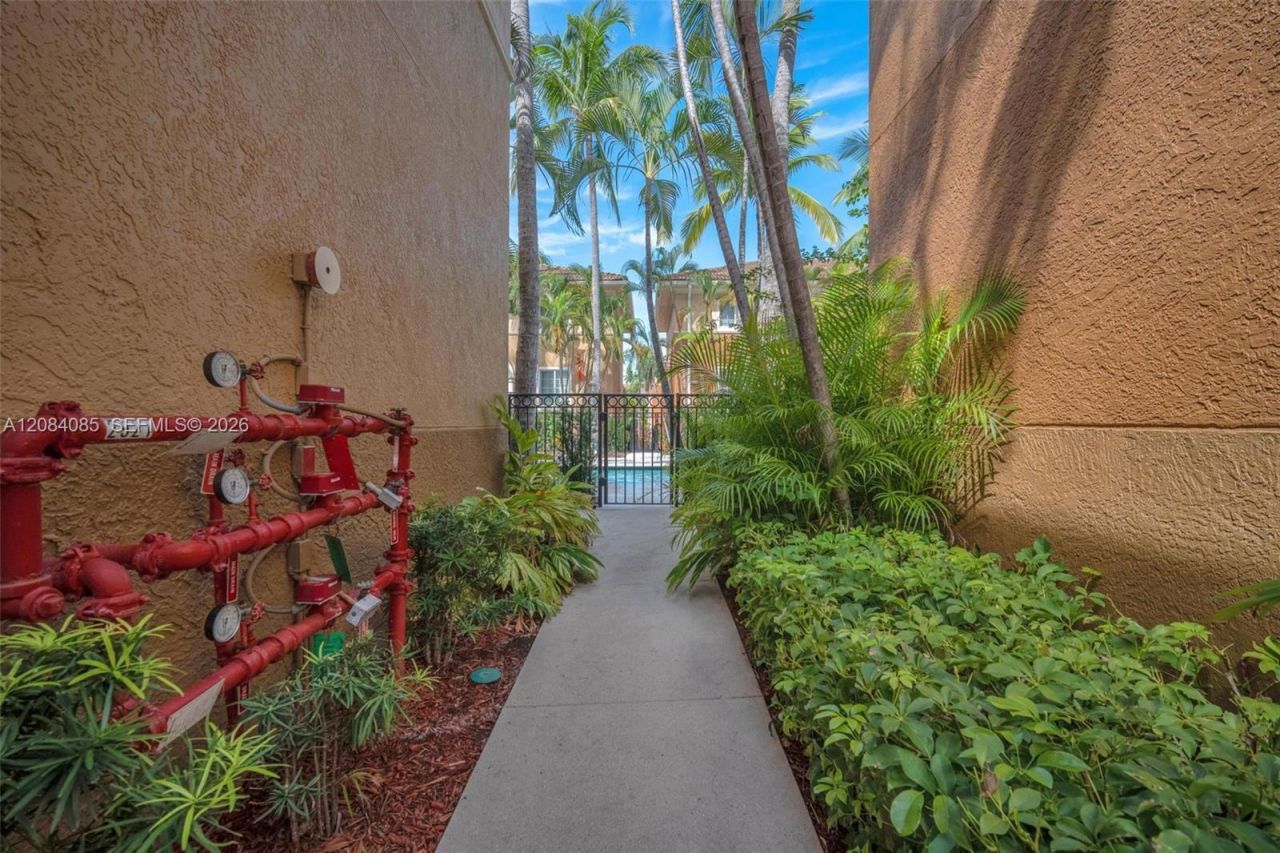 2931 NE 185th St, Unit 1101, Aventura, FL 33180 Photo