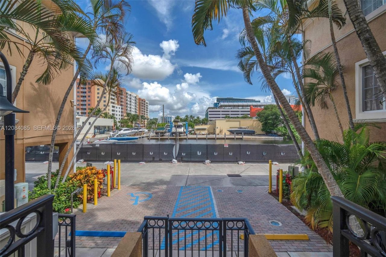 2931 NE 185th St, Unit 1101, Aventura, FL 33180 Photo