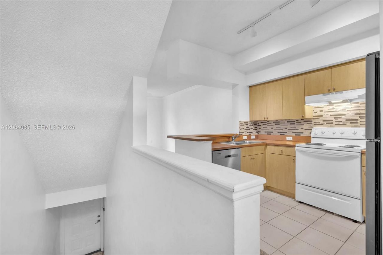 2931 NE 185th St, Unit 1101, Aventura, FL 33180 Photo