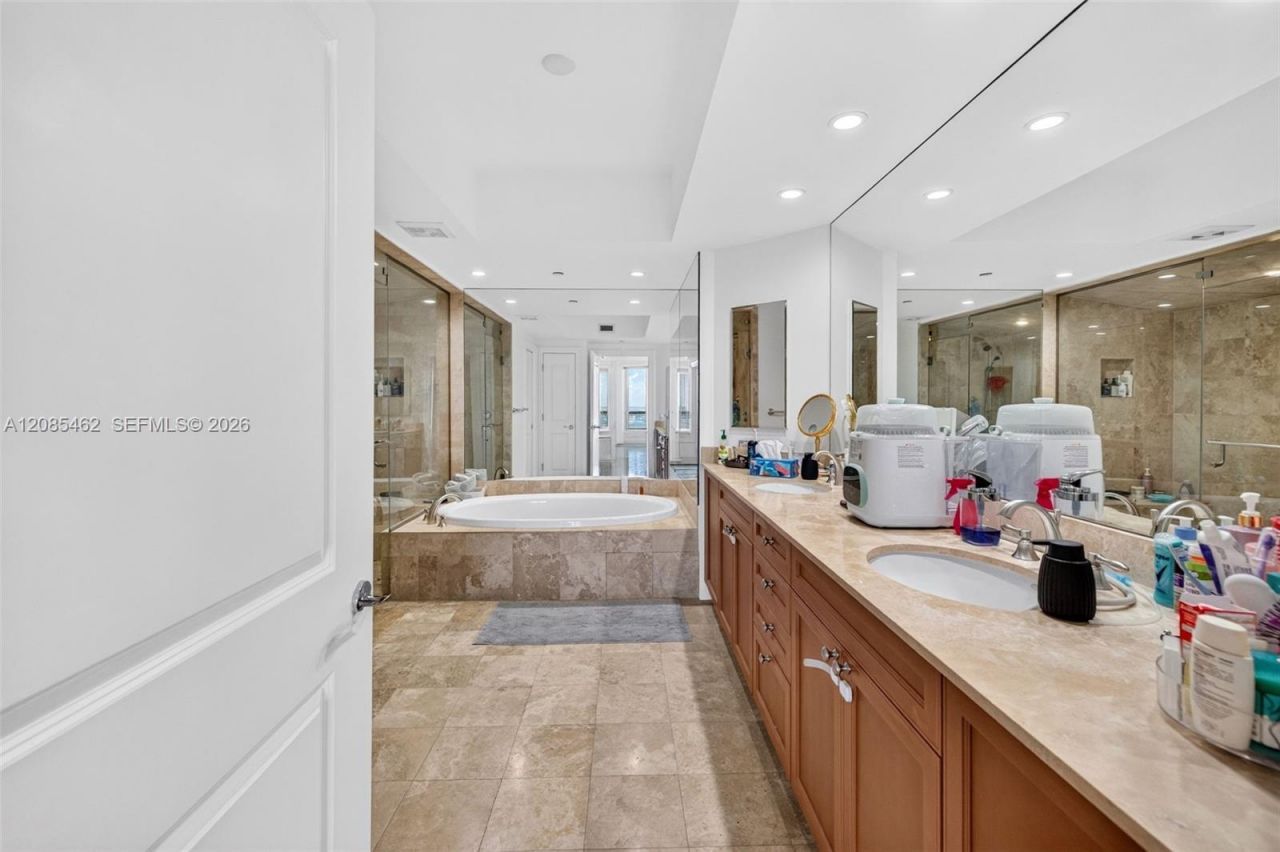 6000 Island Blvd, Unit 2104, Aventura, FL 33160 Photo