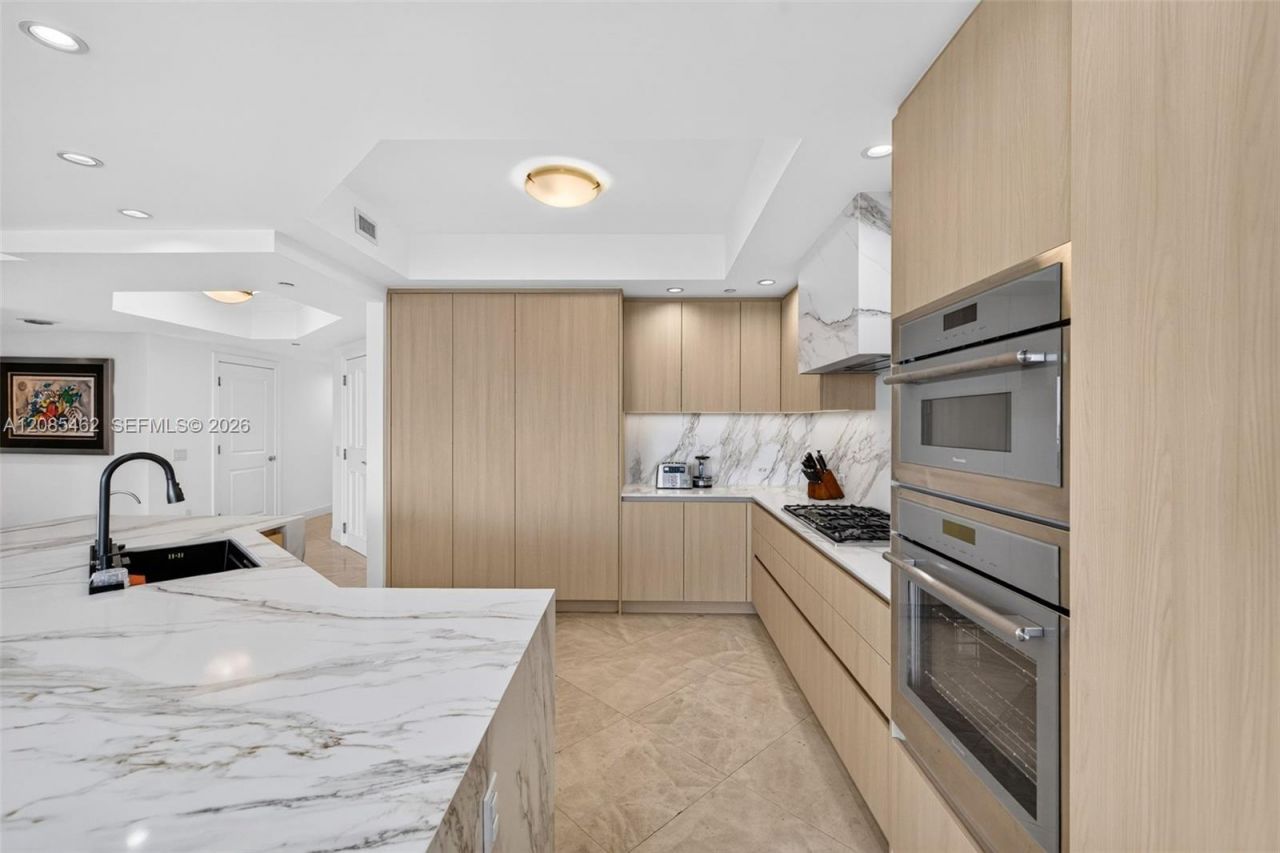 6000 Island Blvd, Unit 2104, Aventura, FL 33160 Photo