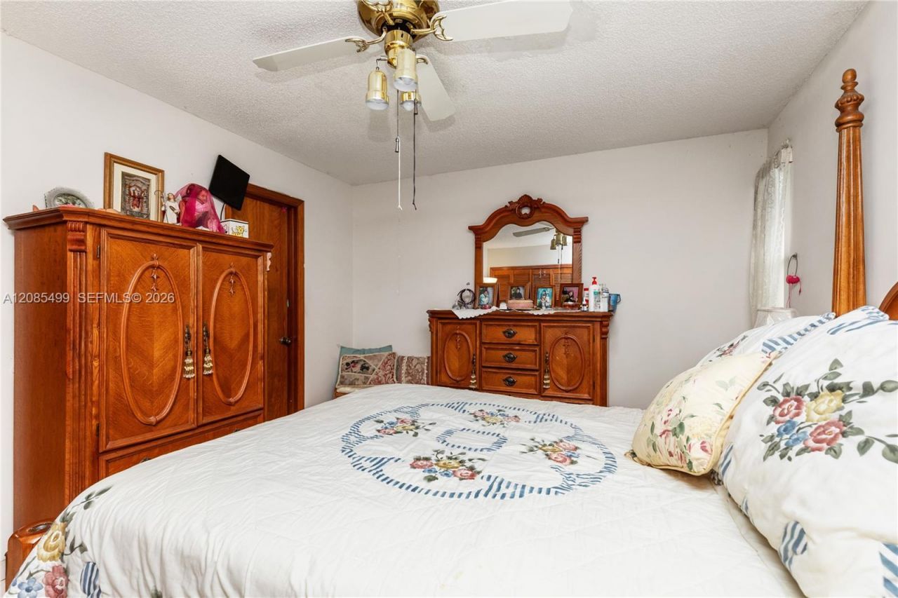 13828 SW 22nd Ter, Miami, FL 33175 Photo