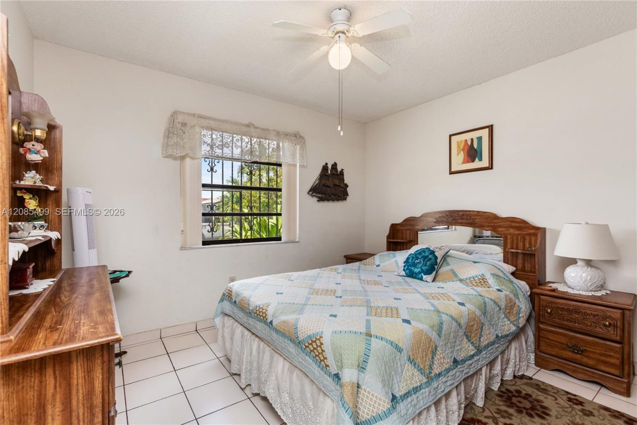 13828 SW 22nd Ter, Miami, FL 33175 Photo