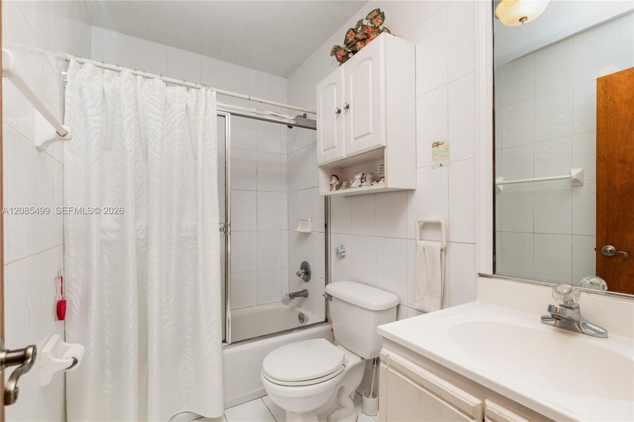 13828 SW 22nd Ter, Miami, FL 33175 Photo